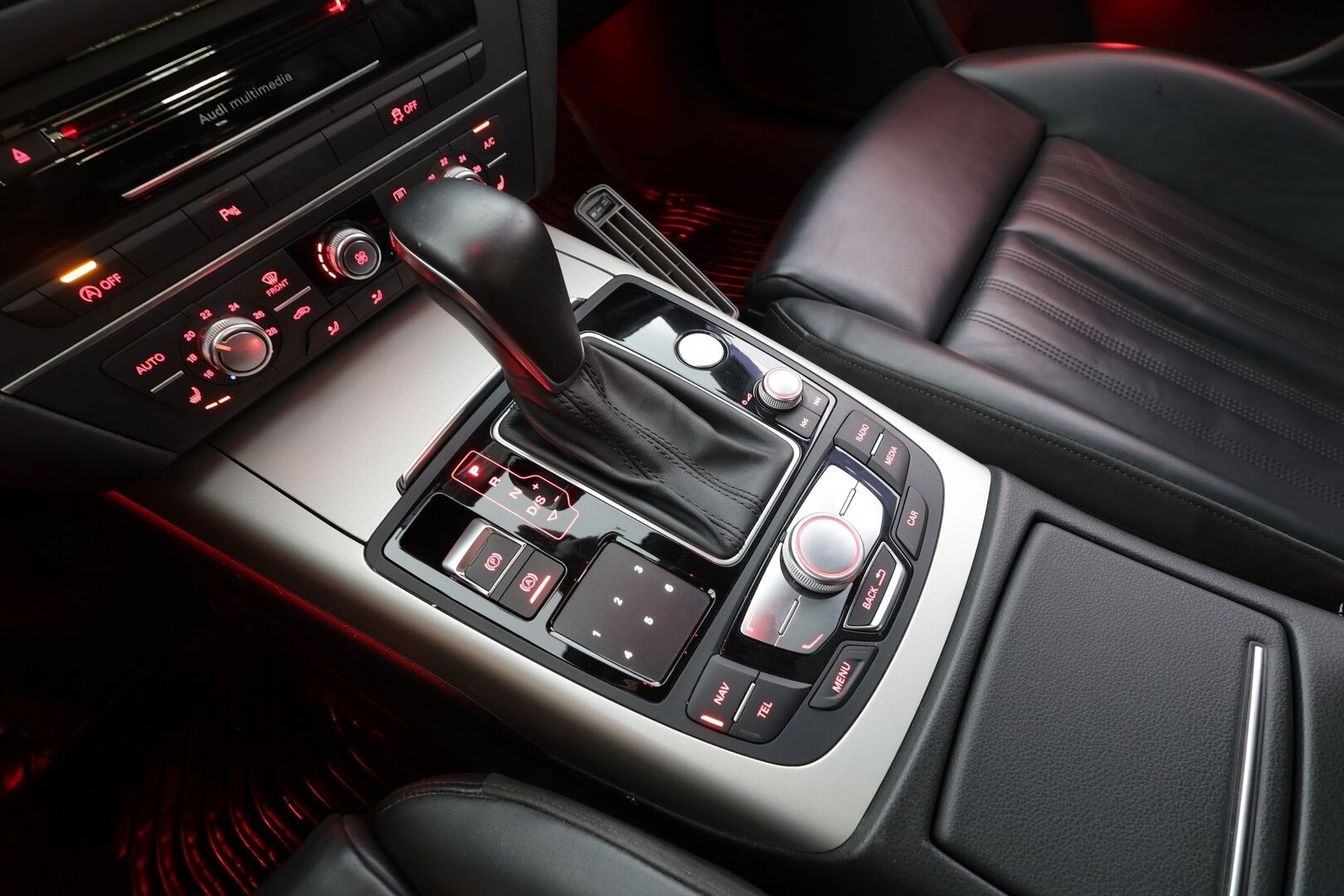 Audi A6 2016 Sedan Business 2,0 TFSI 185 kW quattro S tronic - | ACC | HUD | Facelift | LED | Sporttinahat sähköllä | Muistipenkki | Kattoluukku | Active Lane Assist | Side Assist  | BT | Audi Sound System | 