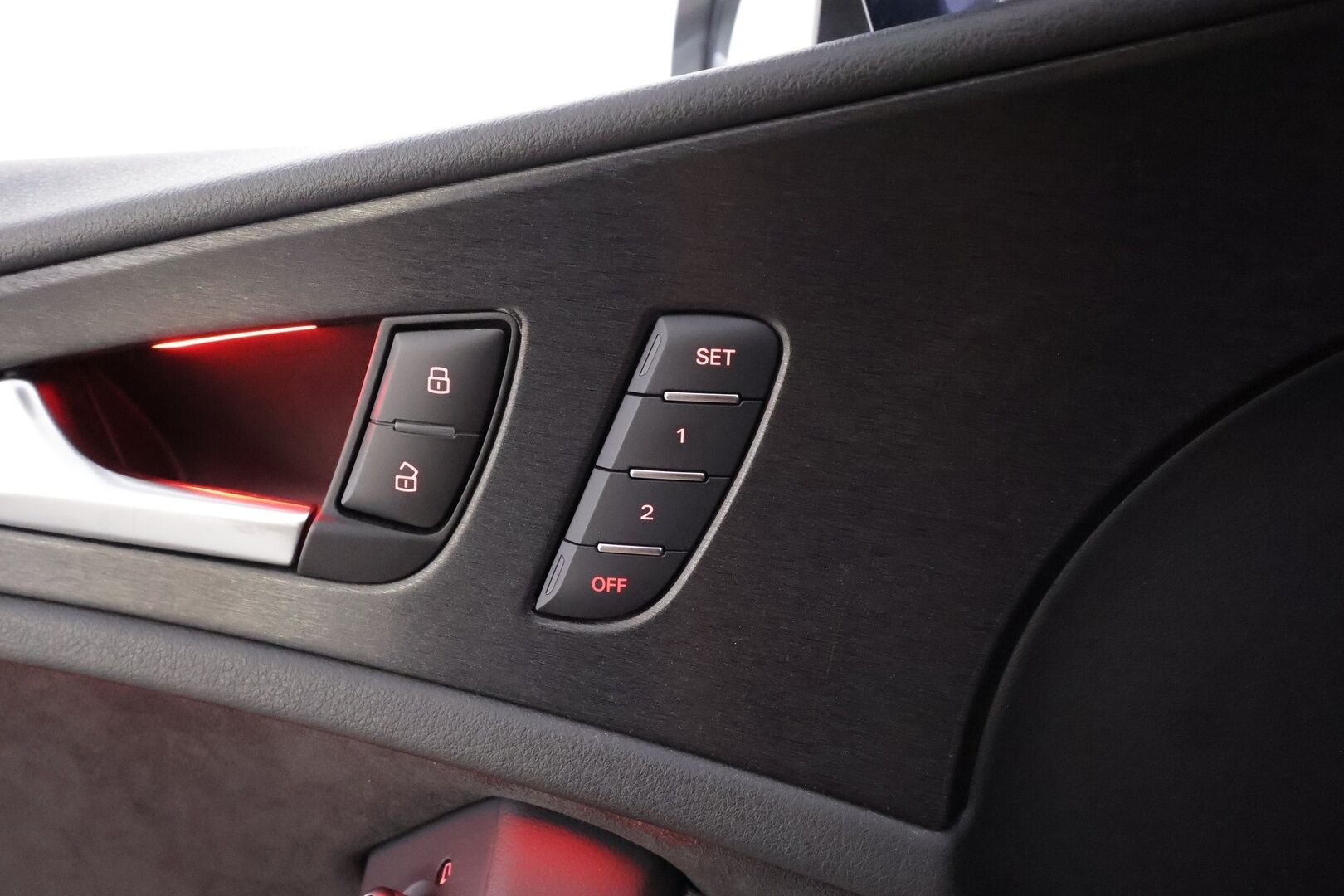 Audi A6 2016 Sedan Business 2,0 TFSI 185 kW quattro S tronic - | ACC | HUD | Facelift | LED | Sporttinahat sähköllä | Muistipenkki | Kattoluukku | Active Lane Assist | Side Assist  | BT | Audi Sound System | 