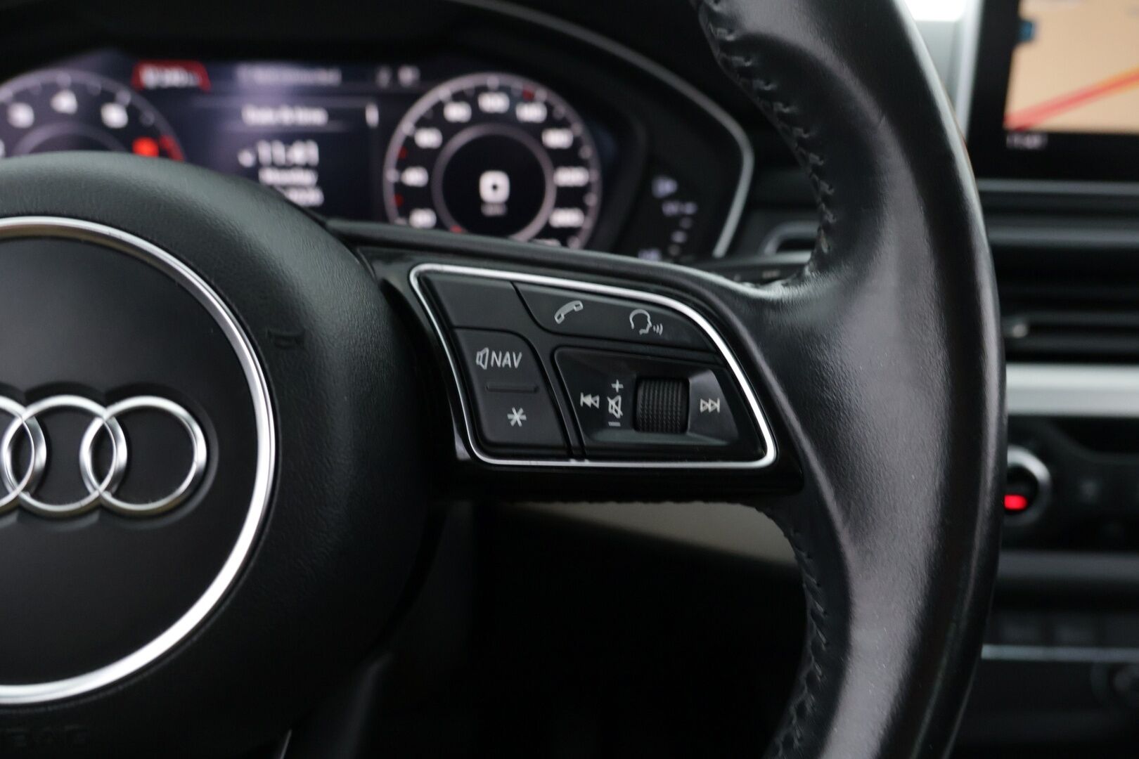 Audi A4 2017 Sedan Business Sport 2,0 TFSI 140 kW S tronic - | DIGIMITTARISTO! | BLIS! | KEYLESS! | LOHKO! |