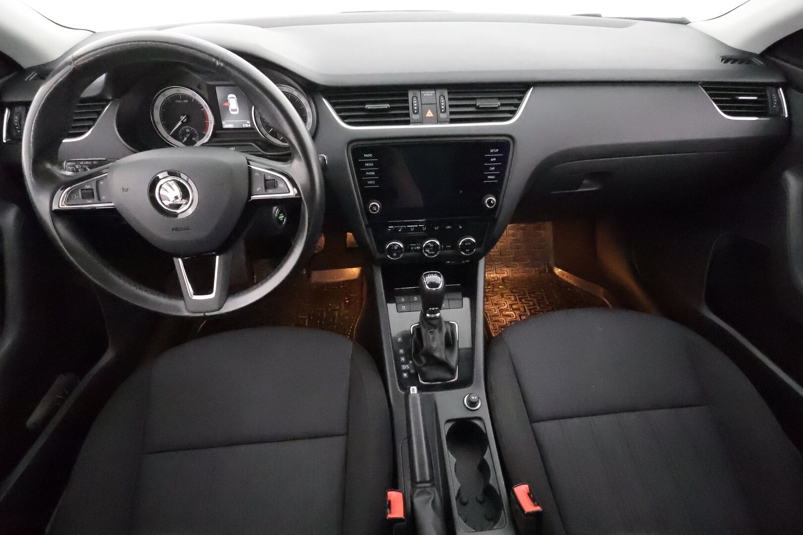 Skoda Octavia 2017 Combi 1,4 TSI Style DSG **Facelift / Webasto / Vakkari / Keyless / Apple&Android / P.kamera / Sähköluukku**