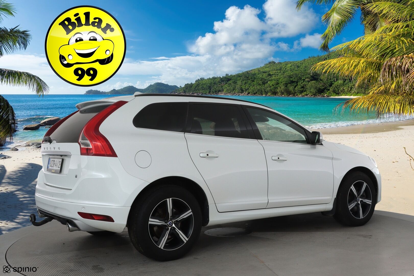 Volvo XC60 2017 D4 AWD Classic R-Design **Huippuvarusteet! / Panorama / ACC / Webasto / Koukku / P.kamera / Muistipenkki / DVD-soitin** - 2-om. Suomi-auto / High Performance Audio / Navi / BLIS / Keyless / VOC / Kahdet renkaat aluvanteilla