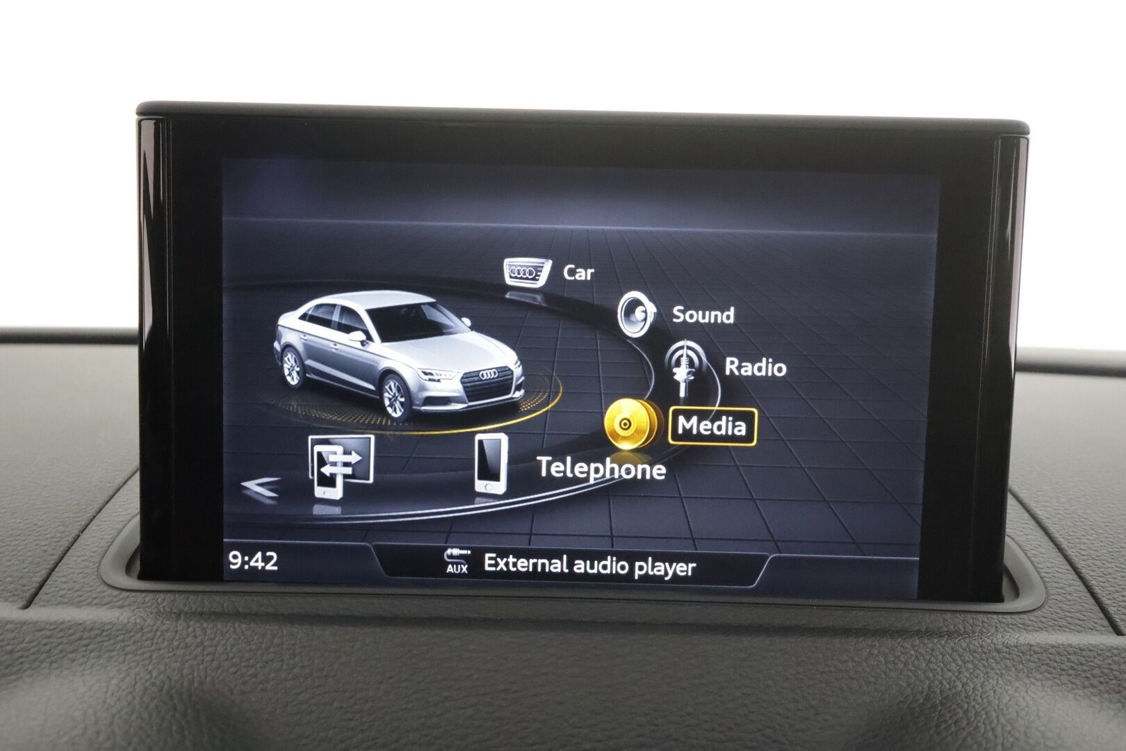 Audi A3 2017 Sedan Land of quattro Edition 2,0 TDI 135 kW quattro S tronic * Lohkolämmitin / Matrix-LED / P.tutka / Vakkari / Bluetooth * - Apple&Android / Sportpenkit / Suomi-auto / Kahdet renkaat aluvanteilla