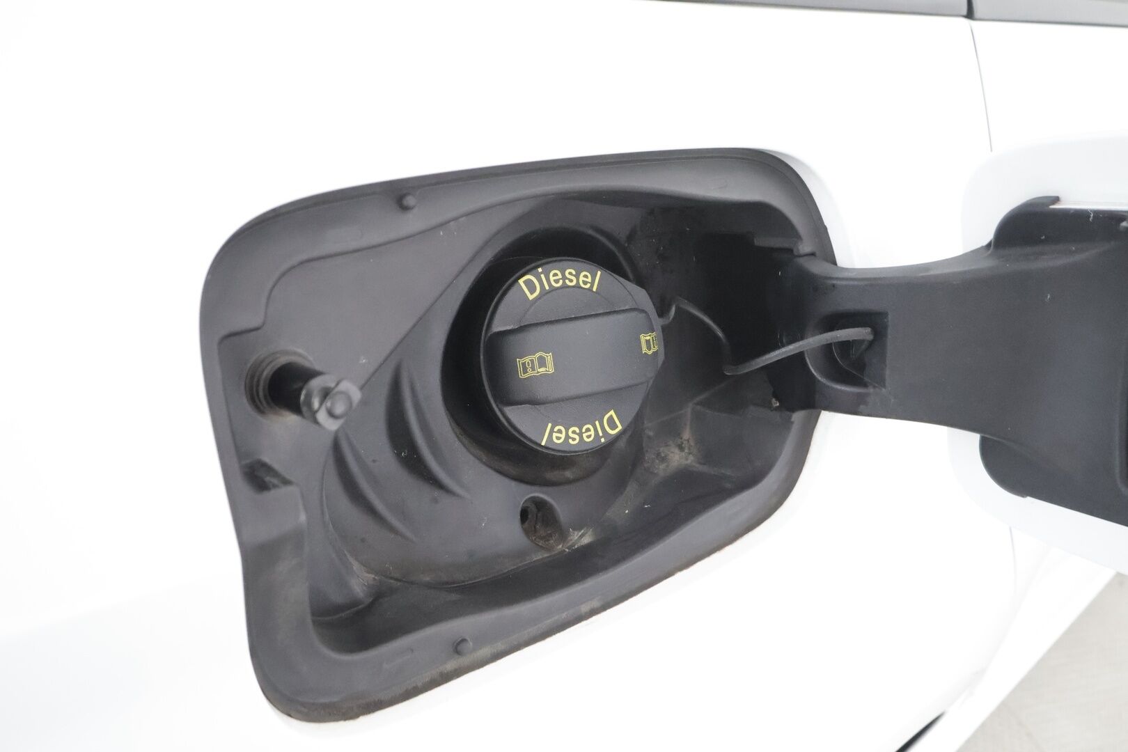 Audi A3 2017 Sedan Land of quattro Edition 2,0 TDI 135 kW quattro S tronic * Lohkolämmitin / Matrix-LED / P.tutka / Vakkari / Bluetooth * - Apple&Android / Sportpenkit / Suomi-auto / Kahdet renkaat aluvanteilla