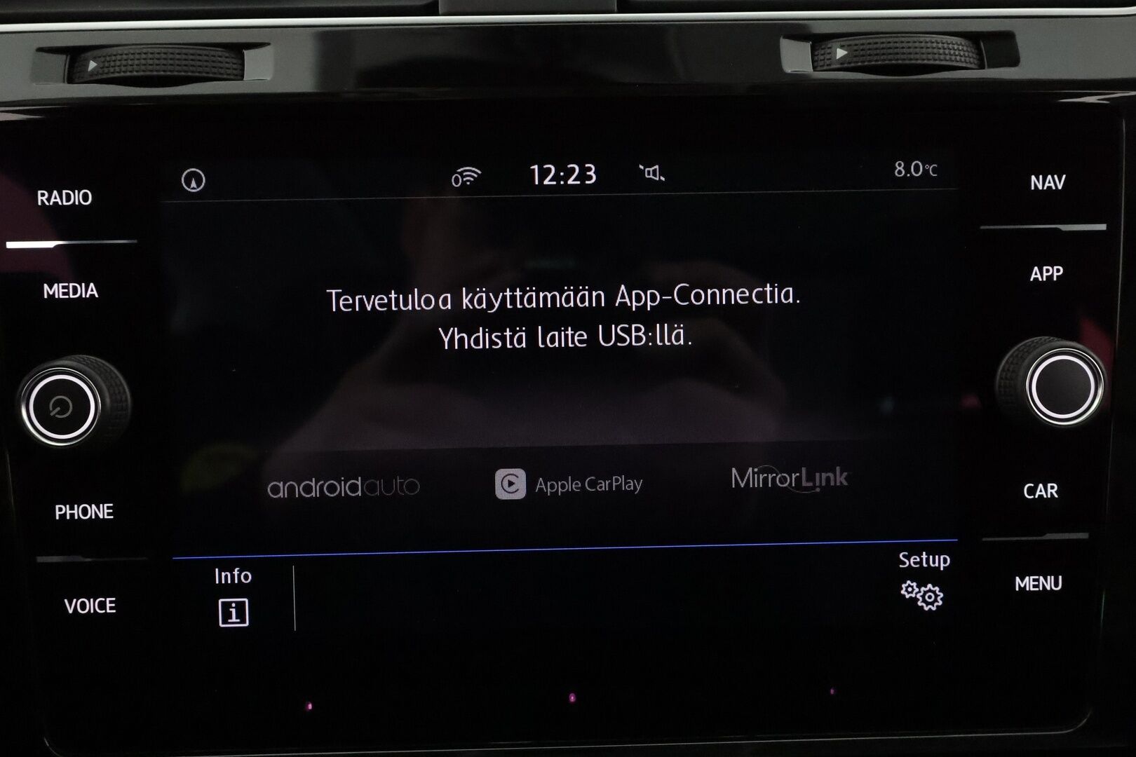 Volkswagen Golf 2018 Variant Highline 1,4 TSI 110 kW (150 hv) DSG-automaatti * Webasto / ACC / Hieronta / Vetokoukku / Panoraama / Peruutuskamera - Suomiauto / Facelift / Supervarusteet!