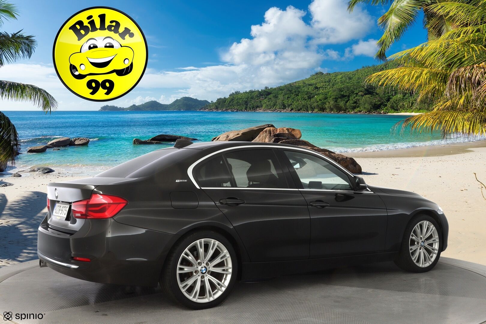 BMW 330 2016 F30 Sedan 330e A Business Luxury *ACC / H&K / 360° / HUD / Prof.Navi / Lasikattoluukku* - Kahdet renkaat vanteilla / Juuri katsastettu