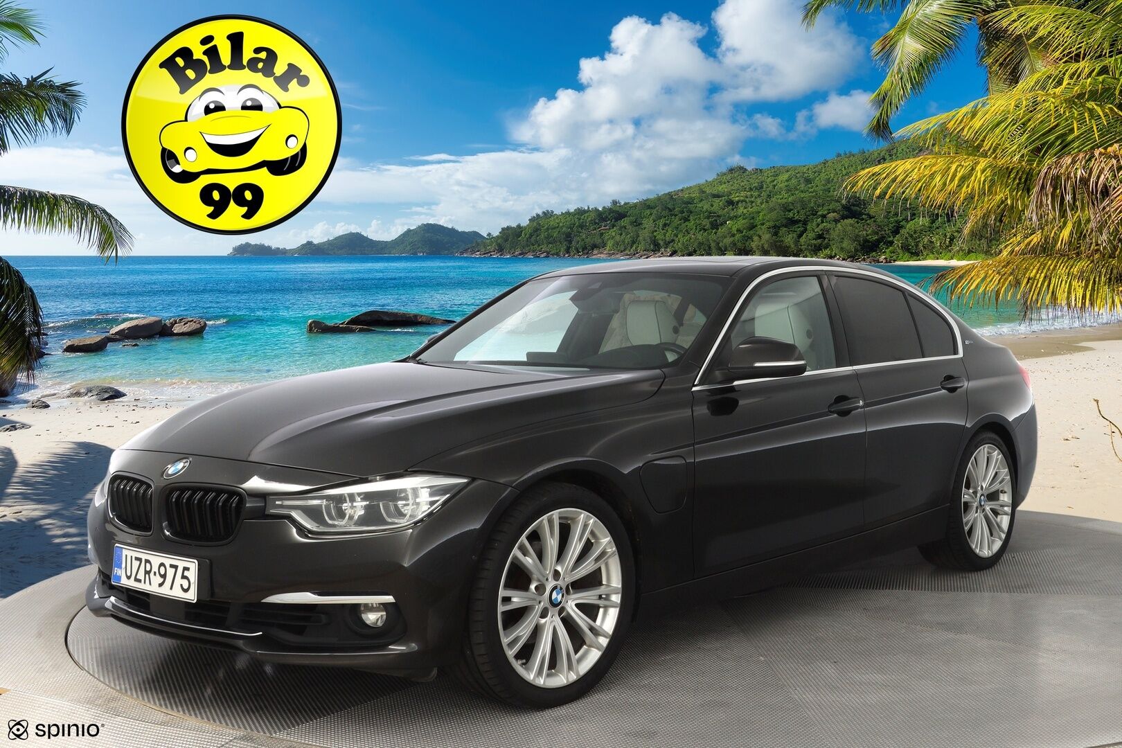 BMW 330 2016 F30 Sedan 330e A Business Luxury *ACC / H&K / 360° / HUD / Prof.Navi / Lasikattoluukku* - Kahdet renkaat vanteilla / Juuri katsastettu