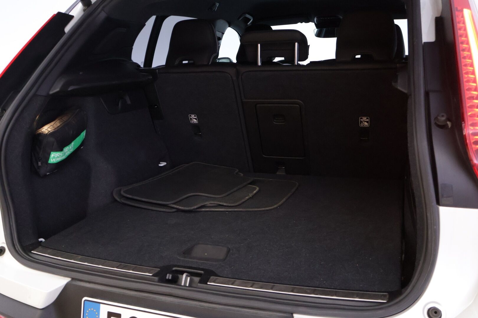 Seat Ateca 2017 1,6 TDI 115 Reference *Vakkari / Lohkolämmitin / Tutkat takana* - Juuri huollettu!