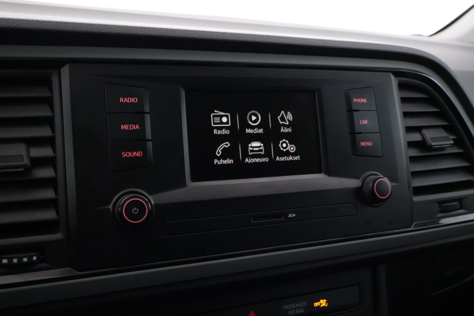 Seat Ateca 2017 1,6 TDI 115 Reference *Vakkari / Lohkolämmitin / Tutkat takana* - Juuri huollettu!