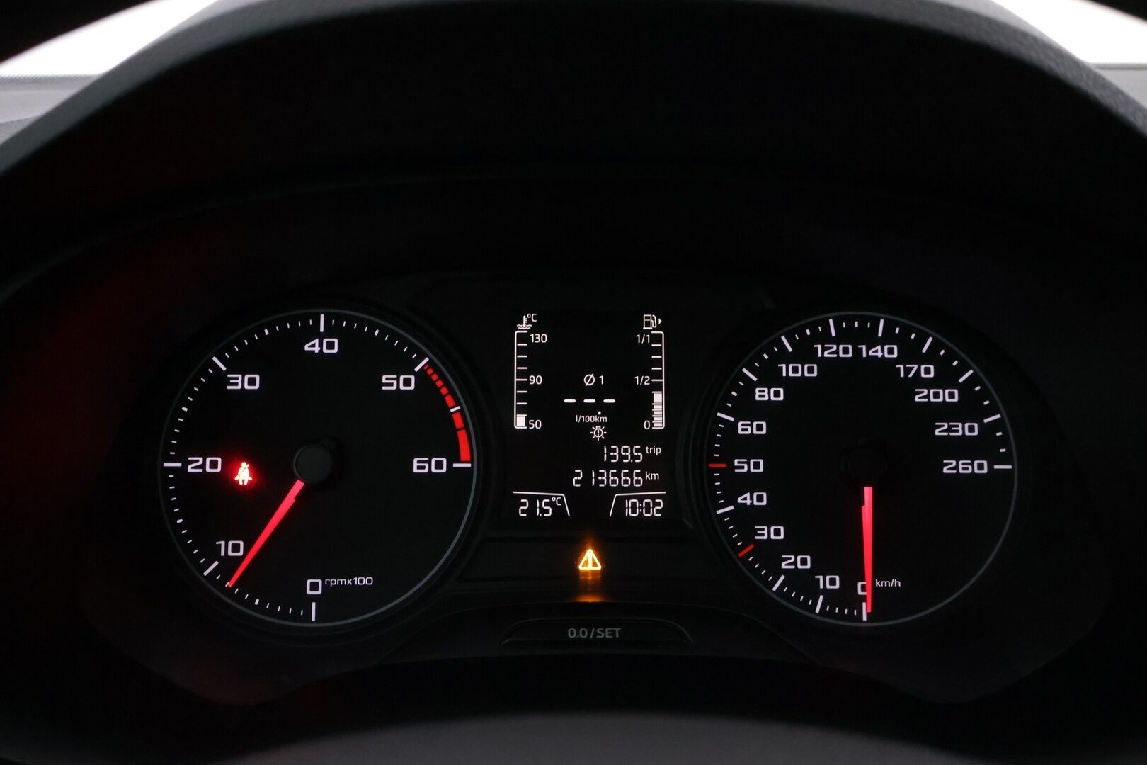Seat Ateca 2017 1,6 TDI 115 Reference *Vakkari / Lohkolämmitin / Tutkat takana* - Juuri huollettu!