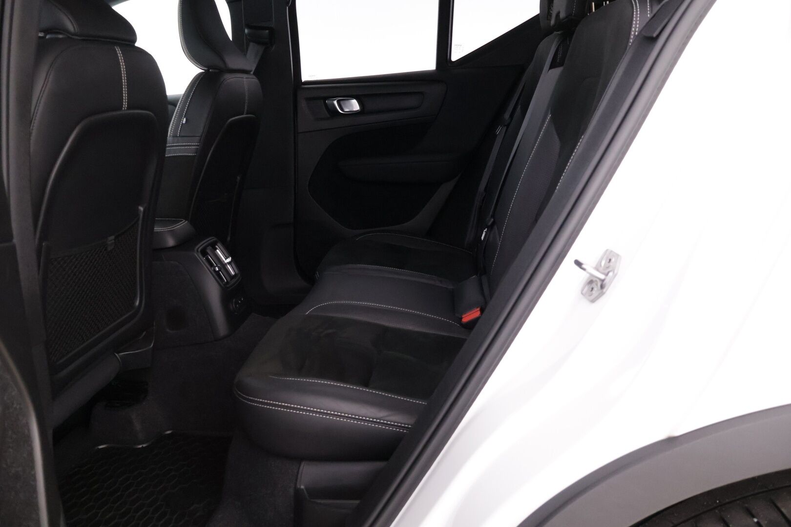 Seat Ateca 2017 1,6 TDI 115 Reference *Vakkari / Lohkolämmitin / Tutkat takana* - Juuri huollettu!