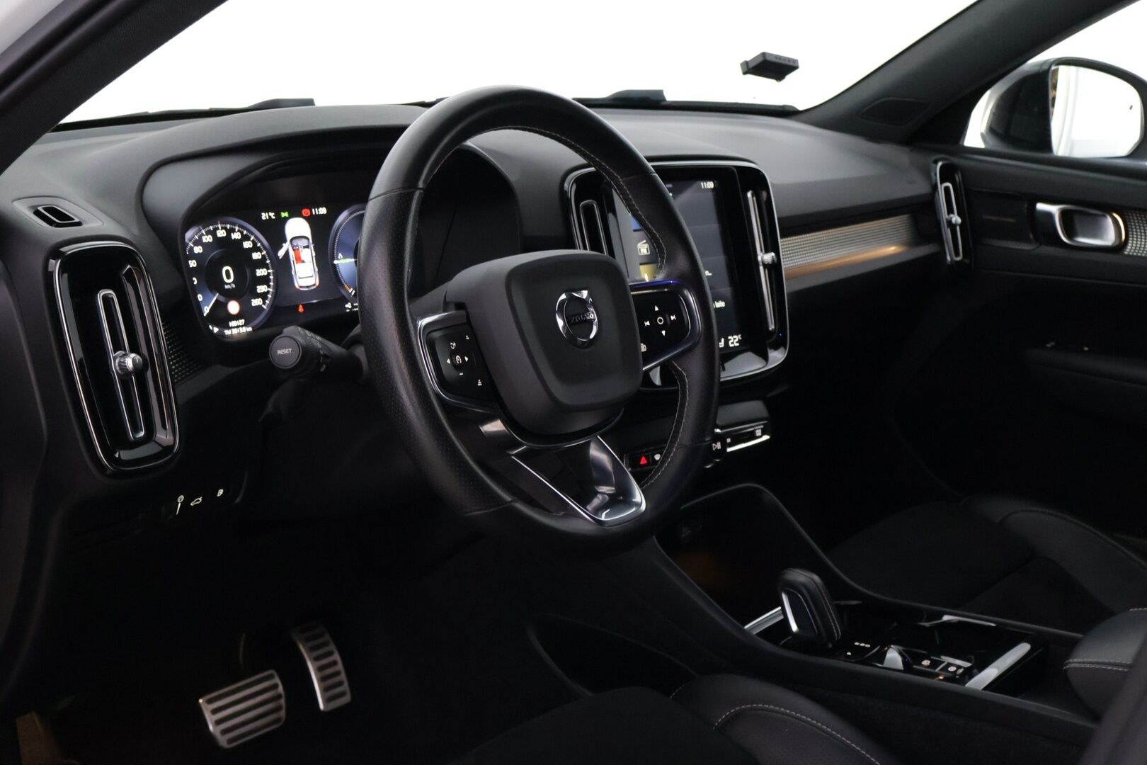 Seat Ateca 2017 1,6 TDI 115 Reference *Vakkari / Lohkolämmitin / Tutkat takana* - Juuri huollettu!