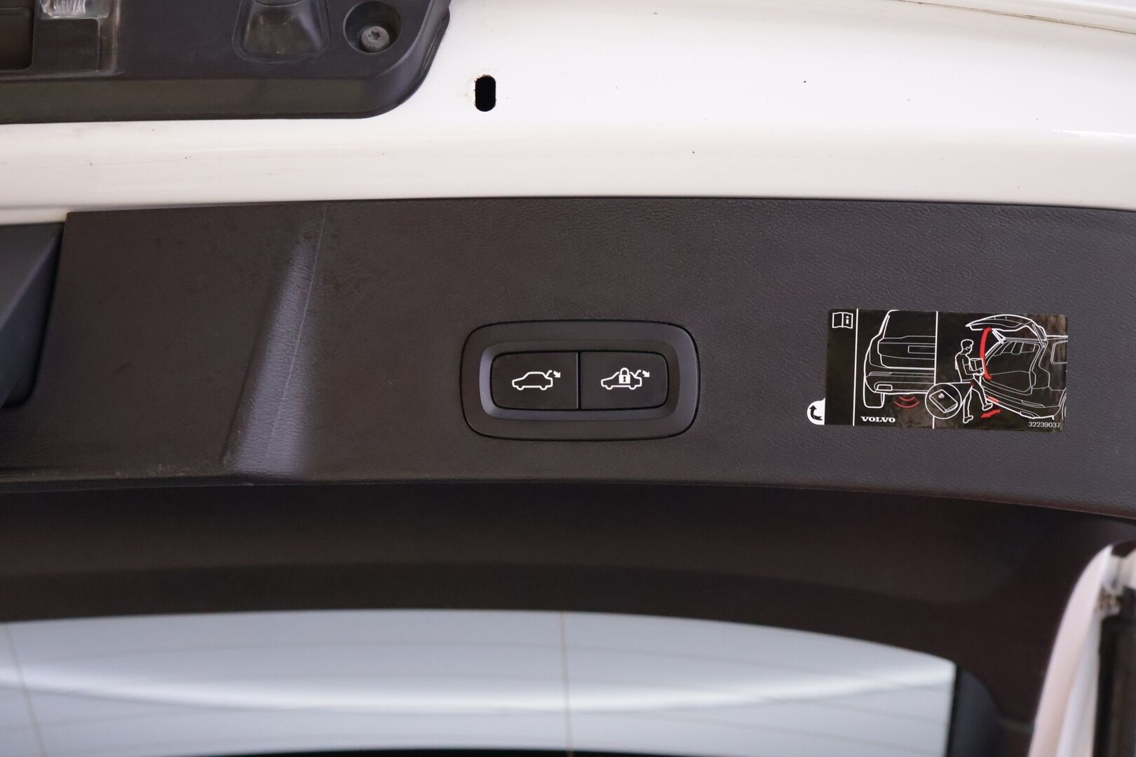 Seat Ateca 2017 1,6 TDI 115 Reference *Vakkari / Lohkolämmitin / Tutkat takana* - Juuri huollettu!