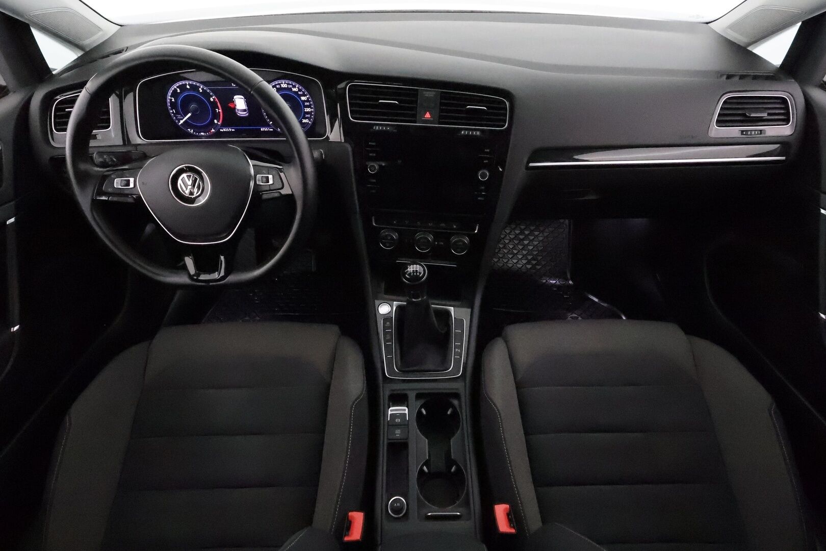 Volkswagen Golf 2017 Highline 1,4 TSI 92kW **ACC / Webasto / LED / Navi / P.kamera / KeylessGo / Digimittaristo** - Suomi-auto / Kahdet renkaat aluvanteilla
