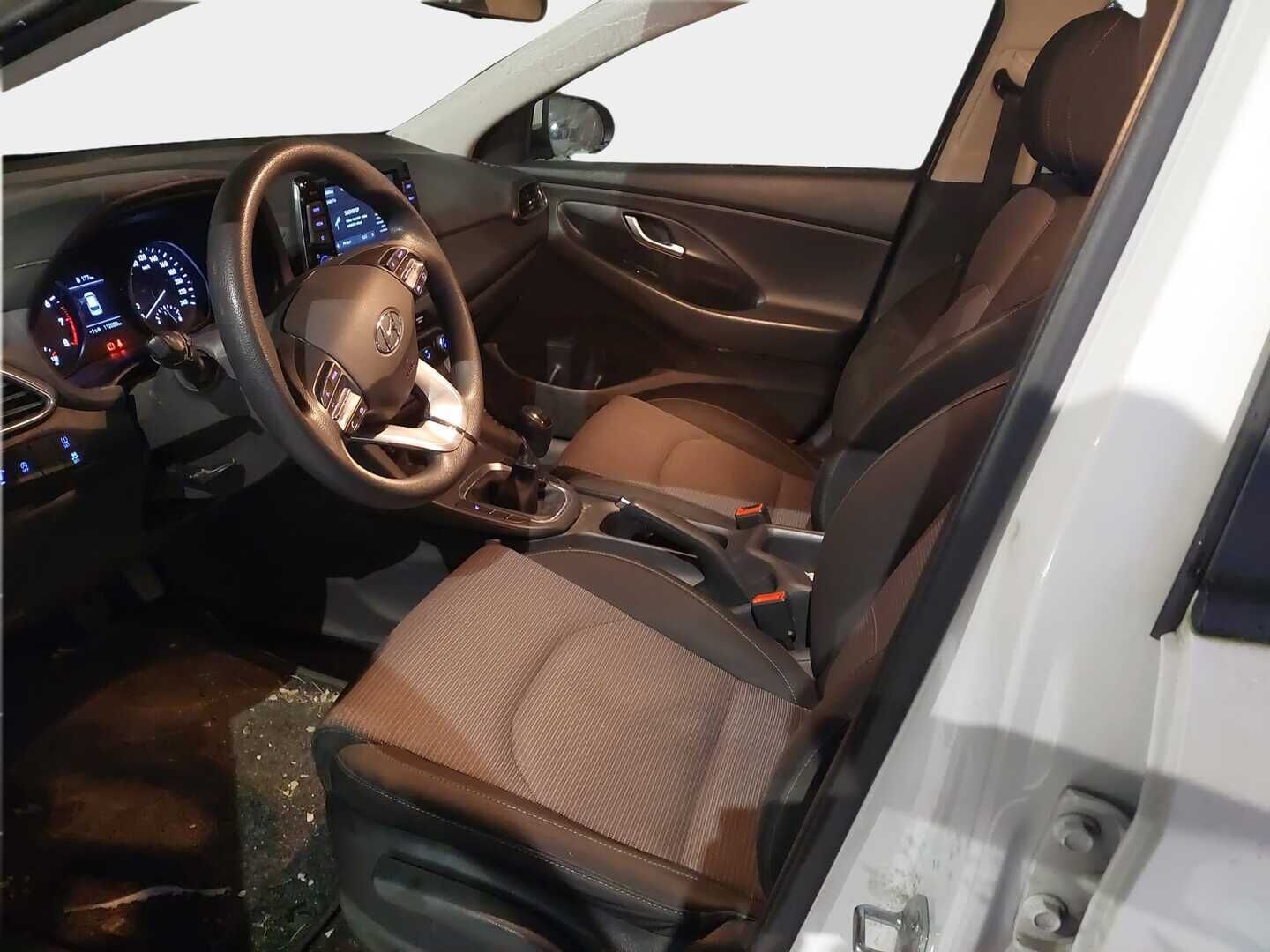 Hyundai i30 Wagon 2021 1,5 DPi 110 hv Fresh *1 omisteinen / Suomi-auto / Vakionopeudensäädin / Peruutuskamera* - *2x Renkaat ja Vanteet / Merkkihuollettu / Viim. huolto 11/25!* - HULLU BLACKWEEK KORKOTARJOUS 2,49%