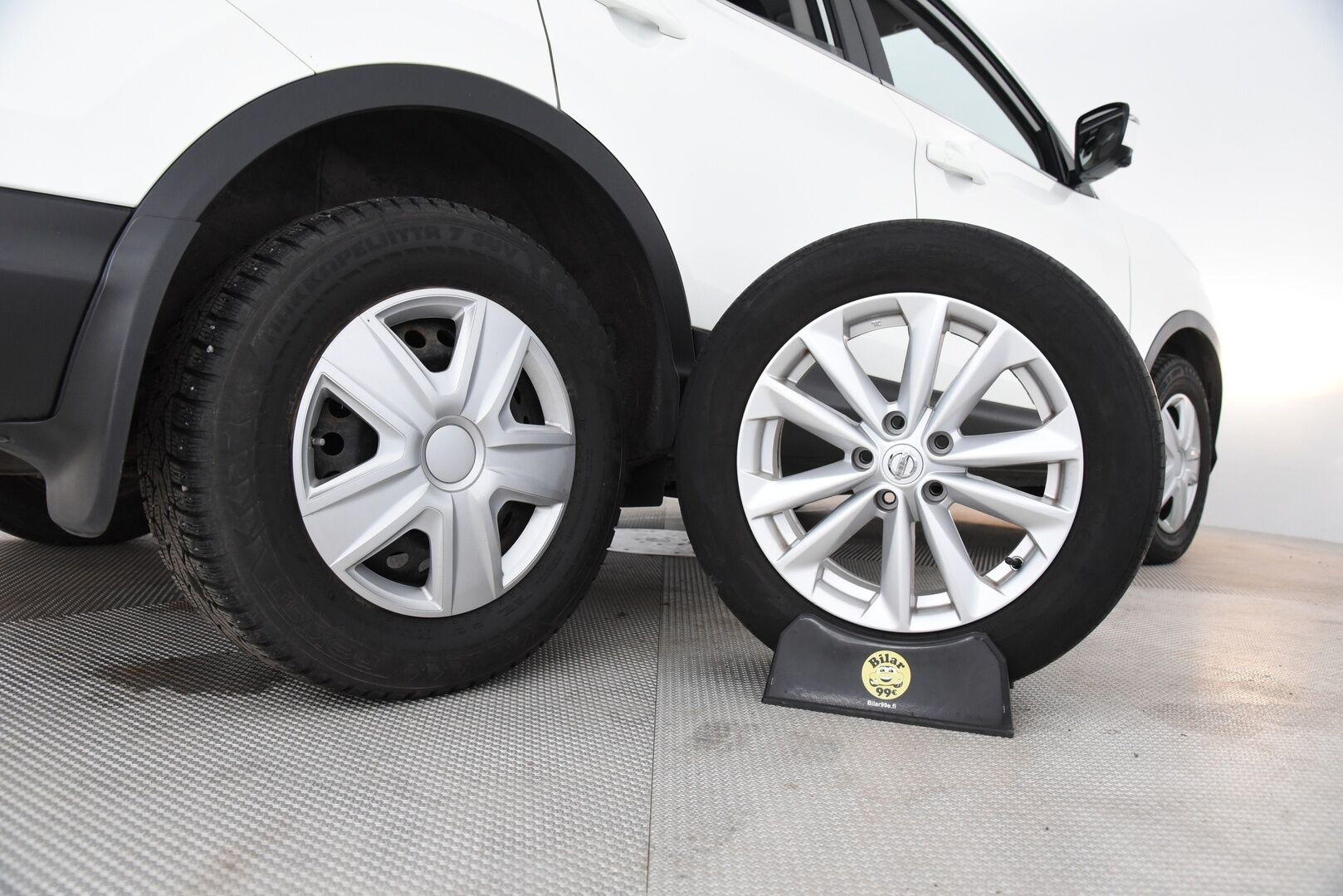 Nissan Qashqai 2017 DIG-T 115 N-Connecta 2WD Xtronic / 360-kamera / Lohkolämmitin / Suomi-auto / Vakkari - Suomi-auto / Lämmitettävä tuulilasi