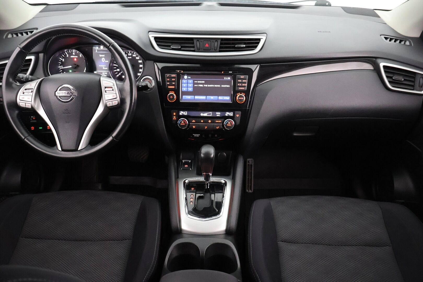 Nissan Qashqai 2017 DIG-T 115 N-Connecta 2WD Xtronic - Suomi-auto | 360-kamera | Lohkolämmitin | Vakkari | Lämmitettävä tuulilasi