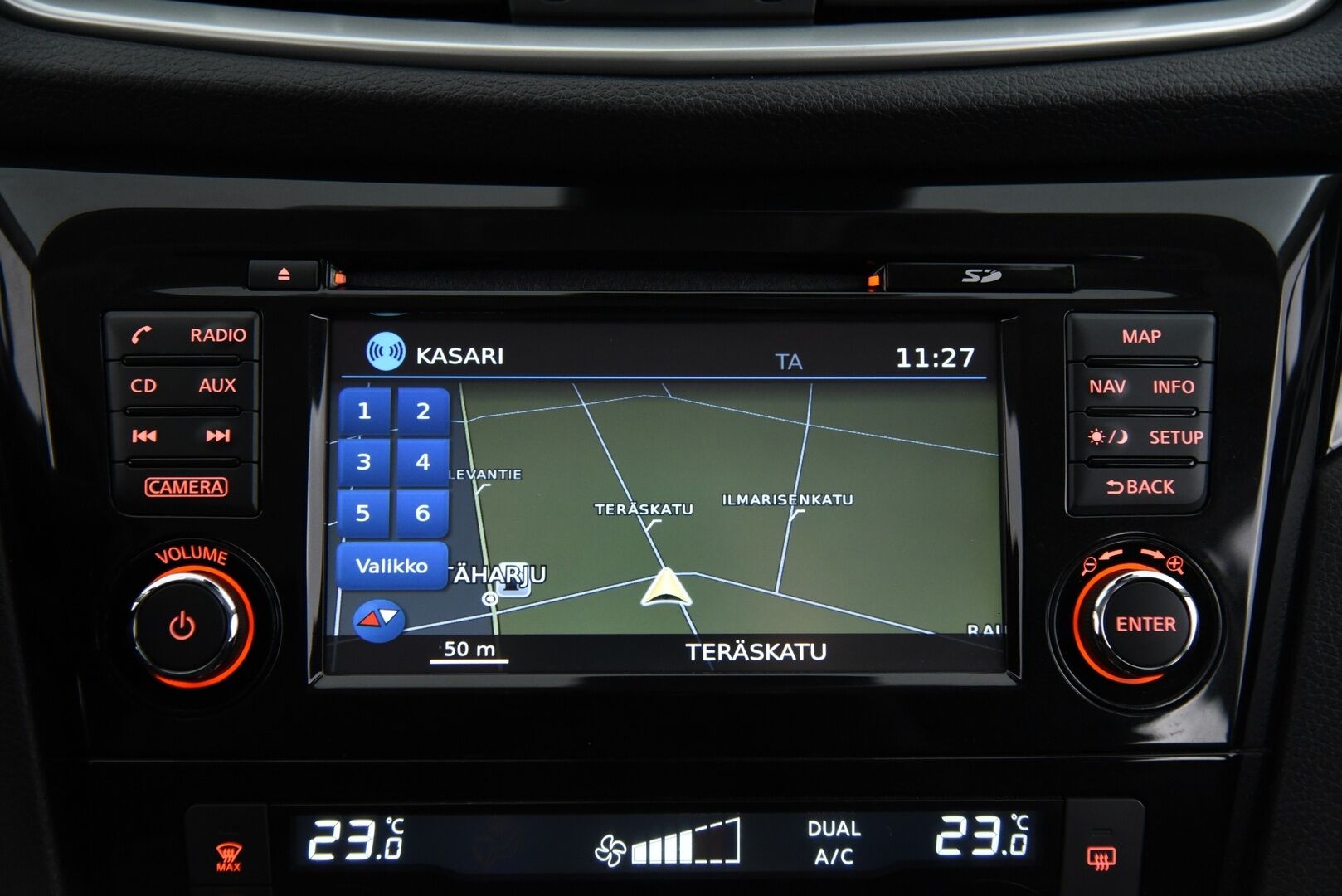 Nissan Qashqai 2017 DIG-T 115 N-Connecta 2WD Xtronic / 360-kamera / Lohkolämmitin / Suomi-auto / Vakkari - Suomi-auto / Lämmitettävä tuulilasi