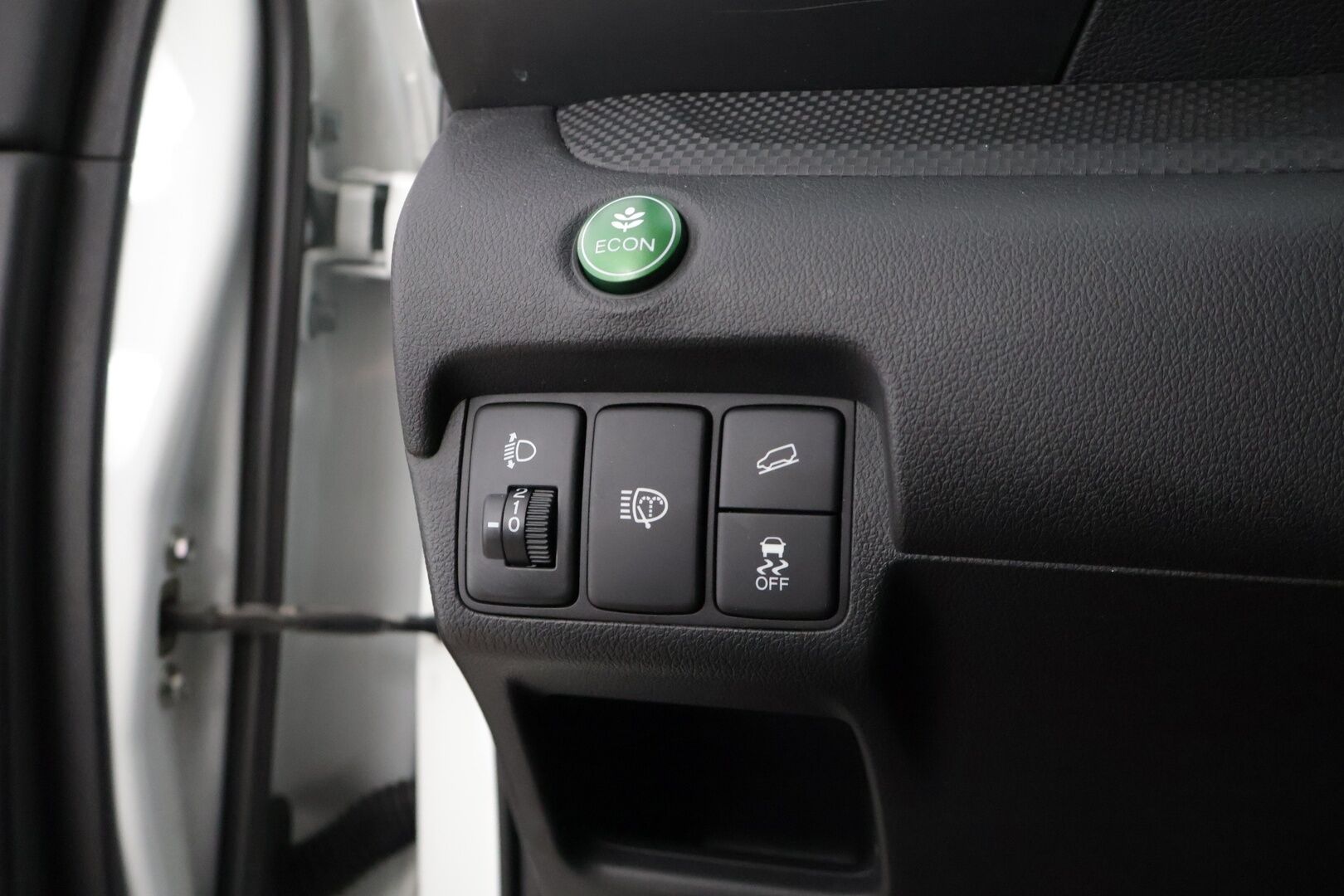 Honda CR-V 2018 2,0 Comfort Plus AT * P-Kamera / Vetokoukku / Aut. Ilmastointi / Lohkolämmitin+sisäpistoke * - * Kahdet hyvät renkaat / Suomi-auto *