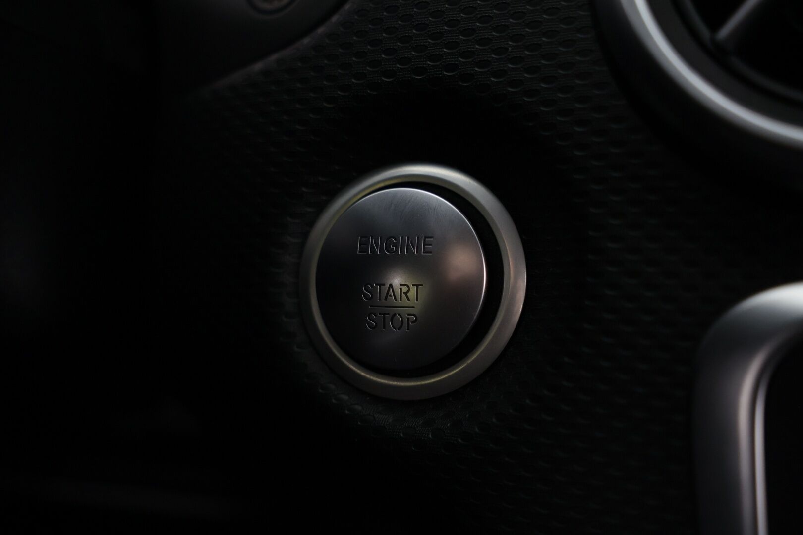 Mercedes-Benz A 2017 180 d A Premium Business * Kahdet renkaat*/ *P-Kamera* / *Juuri Huollettu* - Edullinen premium peli järkevillä kilsoilla!