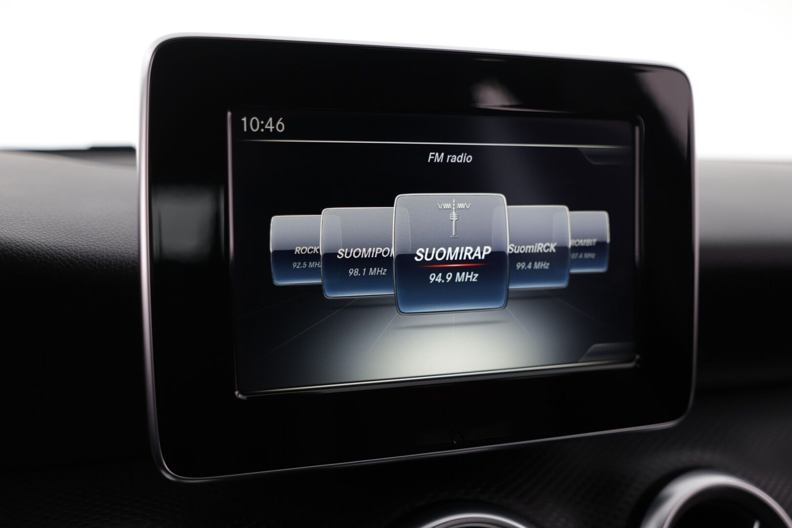 Mercedes-Benz A 2017 180 d A Premium Business * Kahdet renkaat*/ *P-Kamera* / *Juuri Huollettu* - Edullinen premium peli järkevillä kilsoilla!