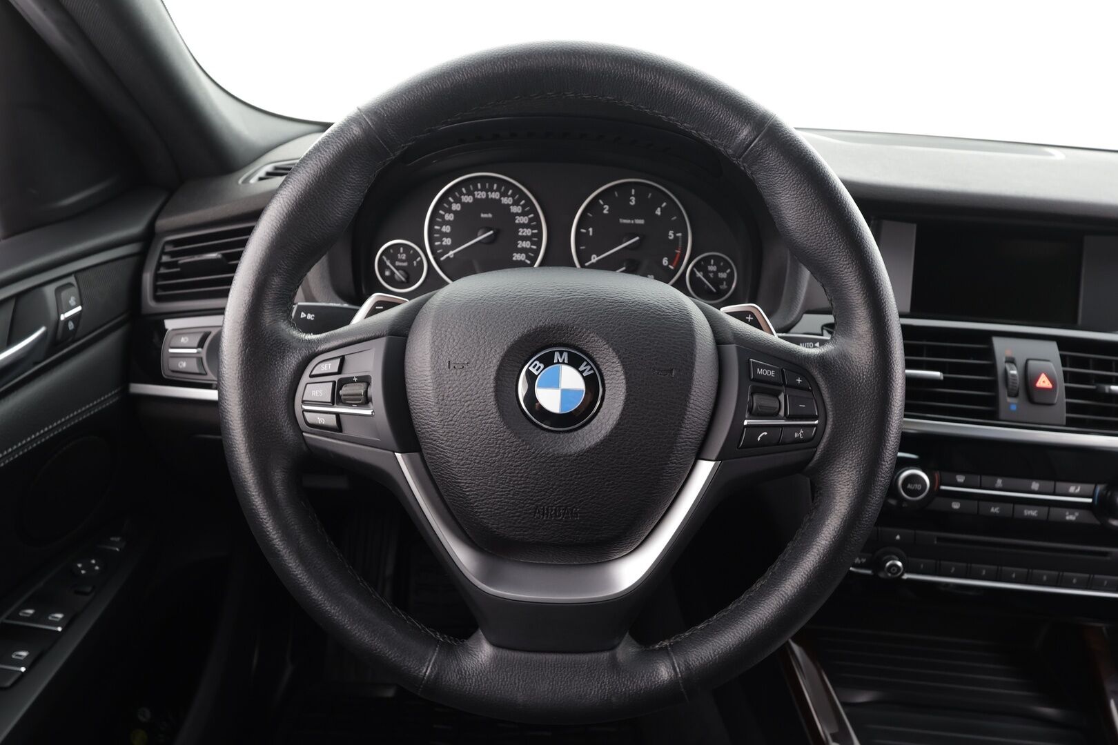 BMW X4 2018 F26 xDrive20d A Business Pro xLine * Webasto / Koukku / Adapt.Xenon / HiFi / Sportnahat / P.Tutkat / Navi * - Comfort Access / Facelift / Suomi-auto / Kahdet renkaat aluvanteilla / Merkkihuollot