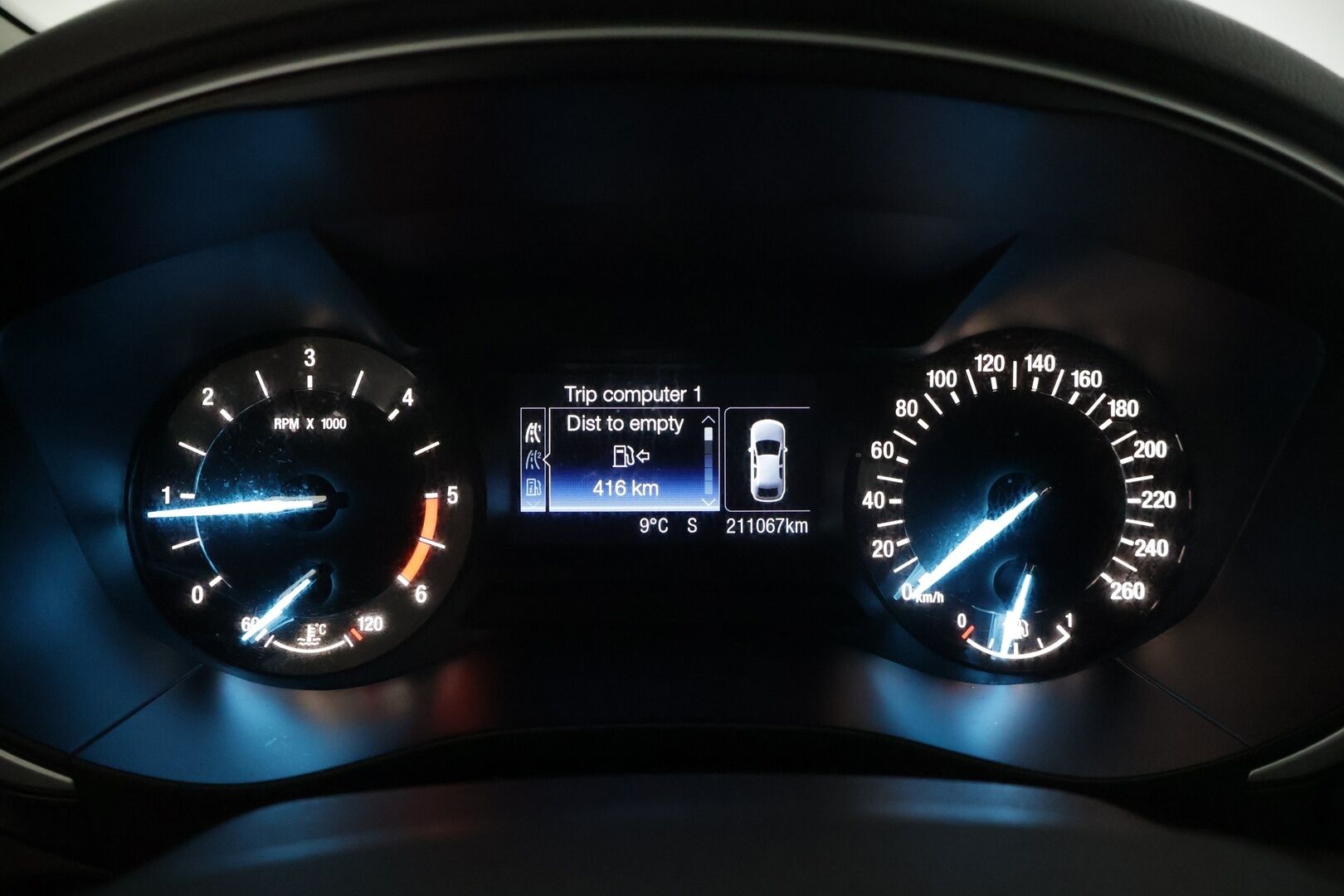 Ford Mondeo 2018 1,5 TDCi 120hv ECOnetic M6 Trend Wagon * Webasto / Vakionopeudensäädin / Lämmitettävä tuulilasi / P-Tutkat * - Suomi-auto / Apple &  Android 