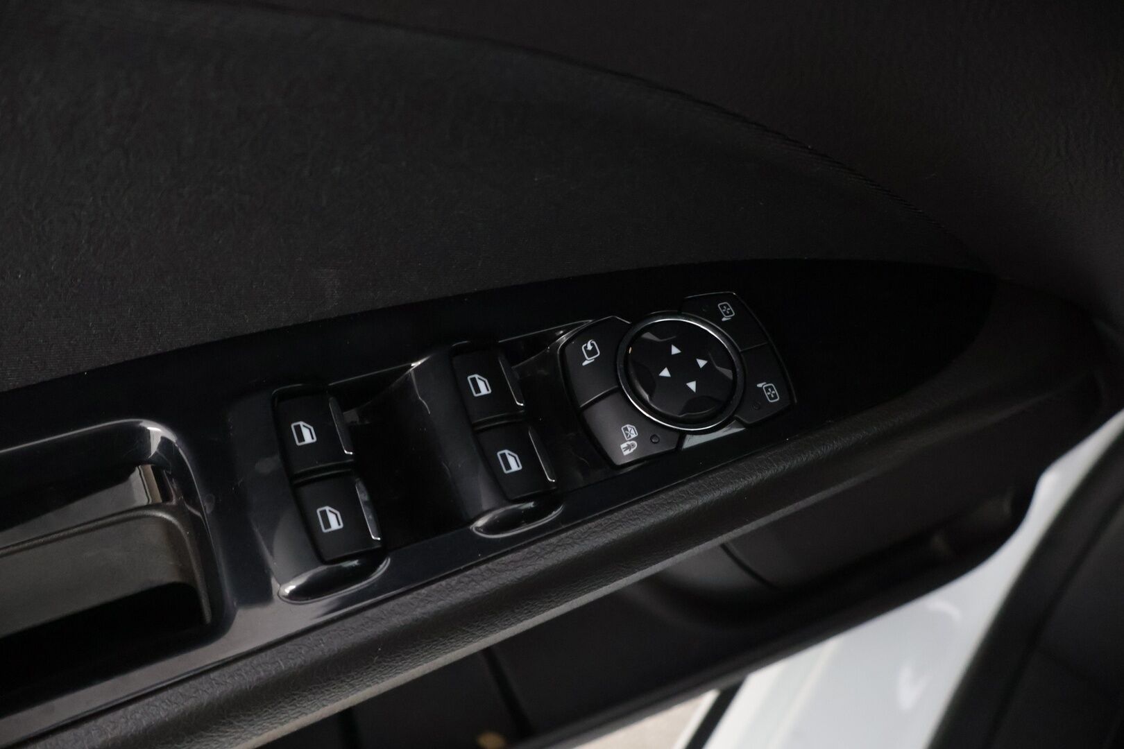 Ford Mondeo 2018 1,5 TDCi 120hv ECOnetic M6 Trend Wagon * Webasto / Vakionopeudensäädin / Lämmitettävä tuulilasi / P-Tutkat * - Suomi-auto / Apple &  Android 