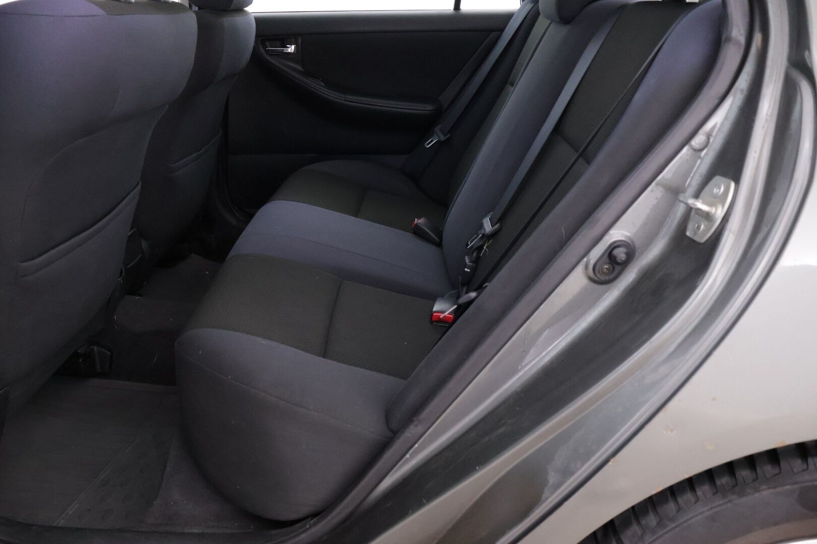 Toyota Corolla 2005 4D COROLLA SEDAN 1.6-ZZE121L-DEMNKW/260 - https://huutokaupat.com/kohde/5681115/toyota-corolla-2005