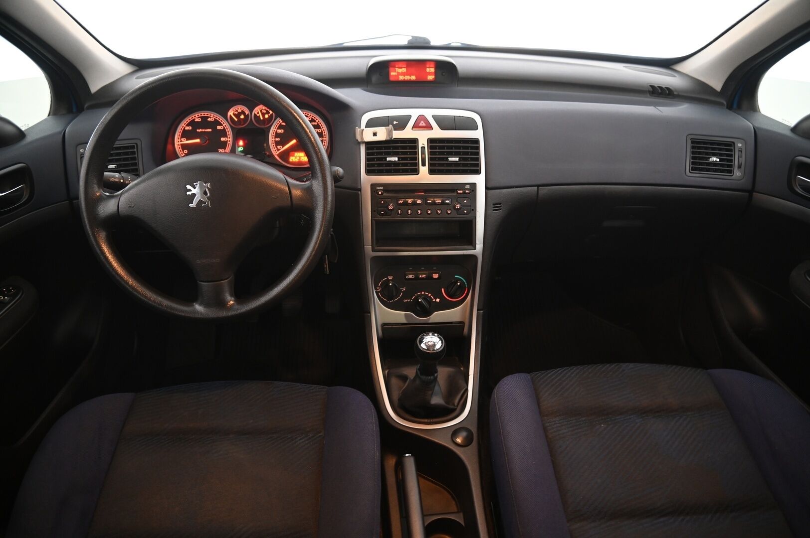 Peugeot 307 2003 4D HATCHBACK 1.6I-3CNFUB/261 ***MYYDÄÄN HUUTOKAUPAT.COM*** - ***MYYDÄÄN HUUTOKAUPAT.COM***