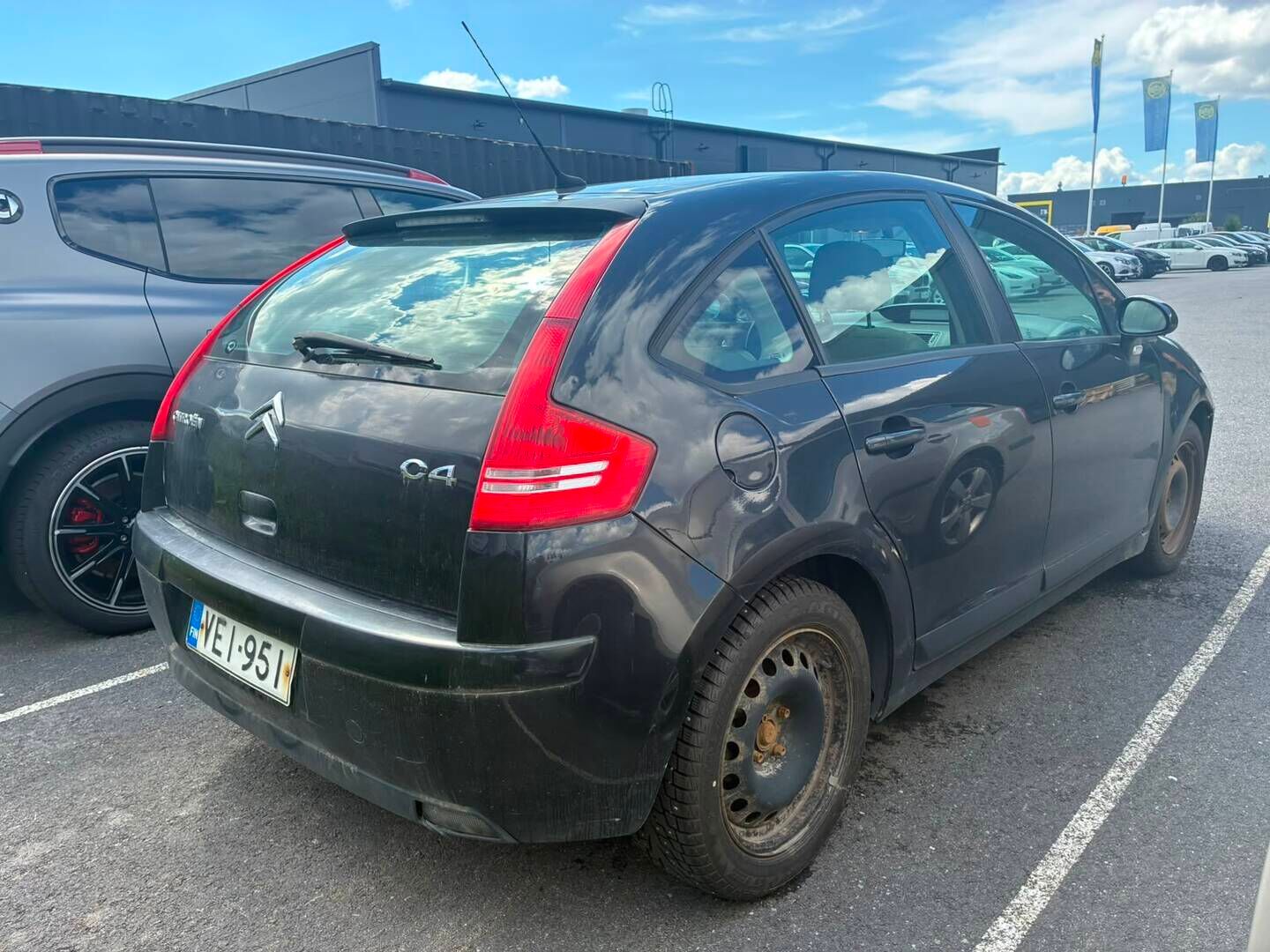Citroen C4 2005 HATCHBACK 1.6I - YritysOutlet - Myydään vain yrityksille - Suomi-auto | Ilmastointi