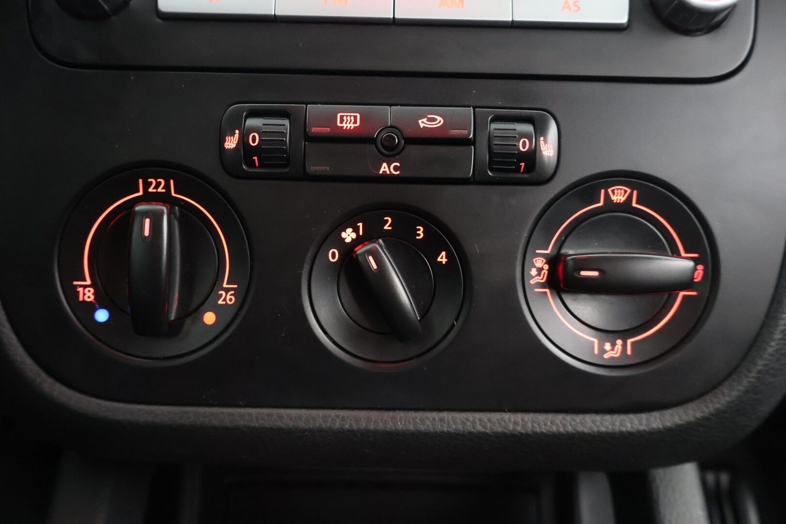 Volkswagen Jetta 2007 Comfortline 1,4 103 kW TSI / YritysOutlet - Myydään vain yrityksille / - YritysOutlet - Myydään vain yrityksille / Suomi-auto / Vakkari / Lohko+sisäp. / Siisti! / Kulkee hienosti