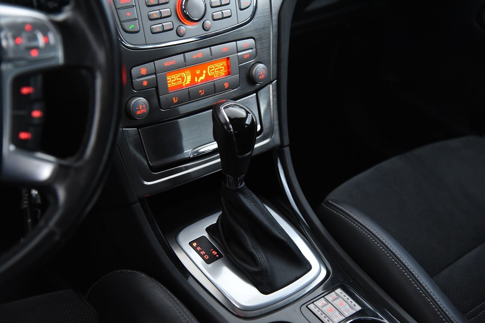 Ford Mondeo 2010 2,0 TDCi 163hv DPF PowerShift Titanium Business A6 Wagon / YritysOutlet - Myydään vain yrityksille - Tulossa Myyntiin!