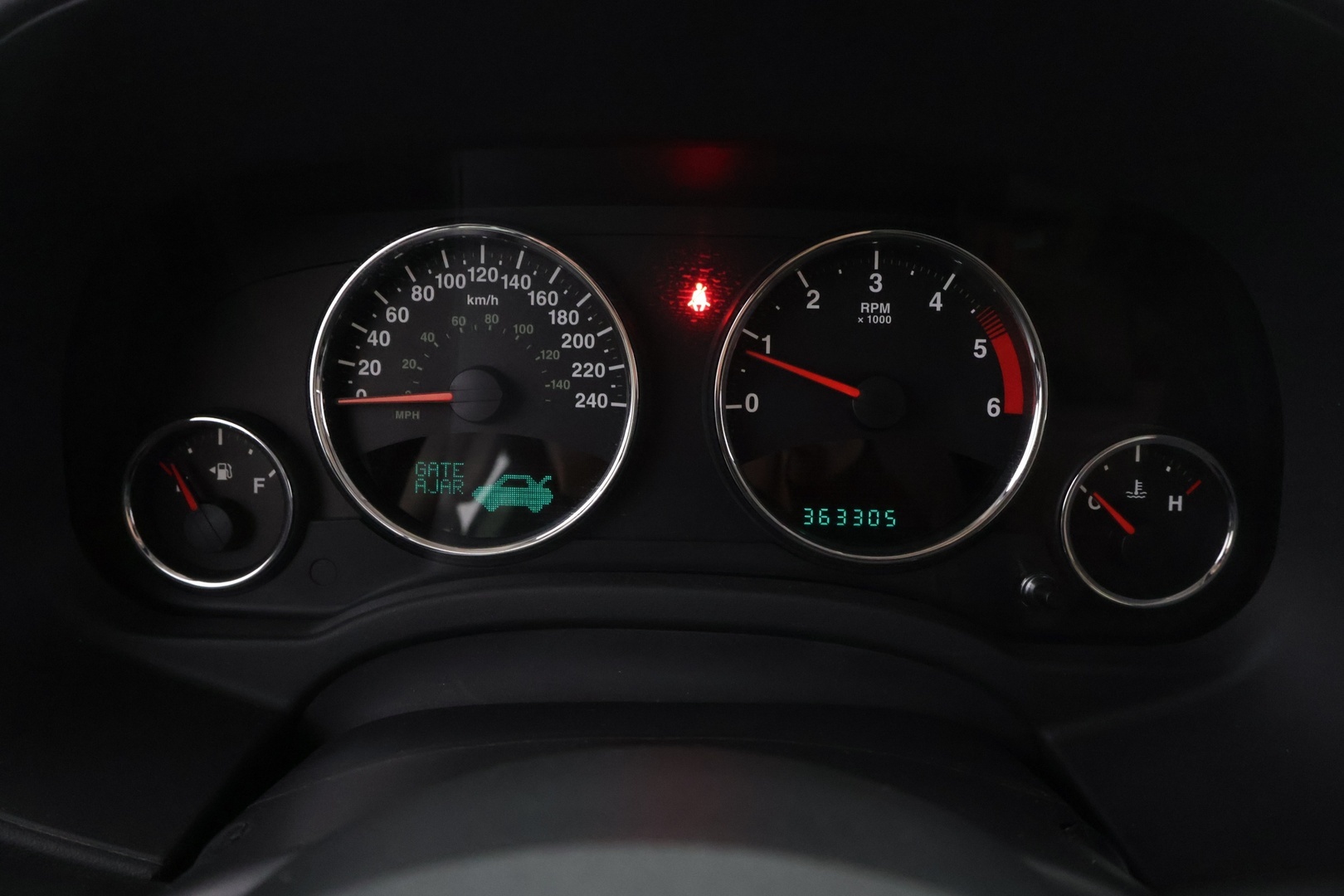 Jeep Patriot 2012 2,2 CRD Limited *YritysOutlet - Myydään vain yrityksille* - *Vaalea nahka sisusta / Koukku / Suomi auto*
