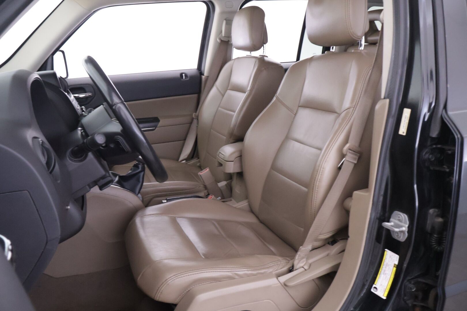 Jeep Patriot 2012 2,2 CRD Limited *YritysOutlet - Myydään vain yrityksille* - *Vaalea nahka sisusta / Koukku / Suomi auto*