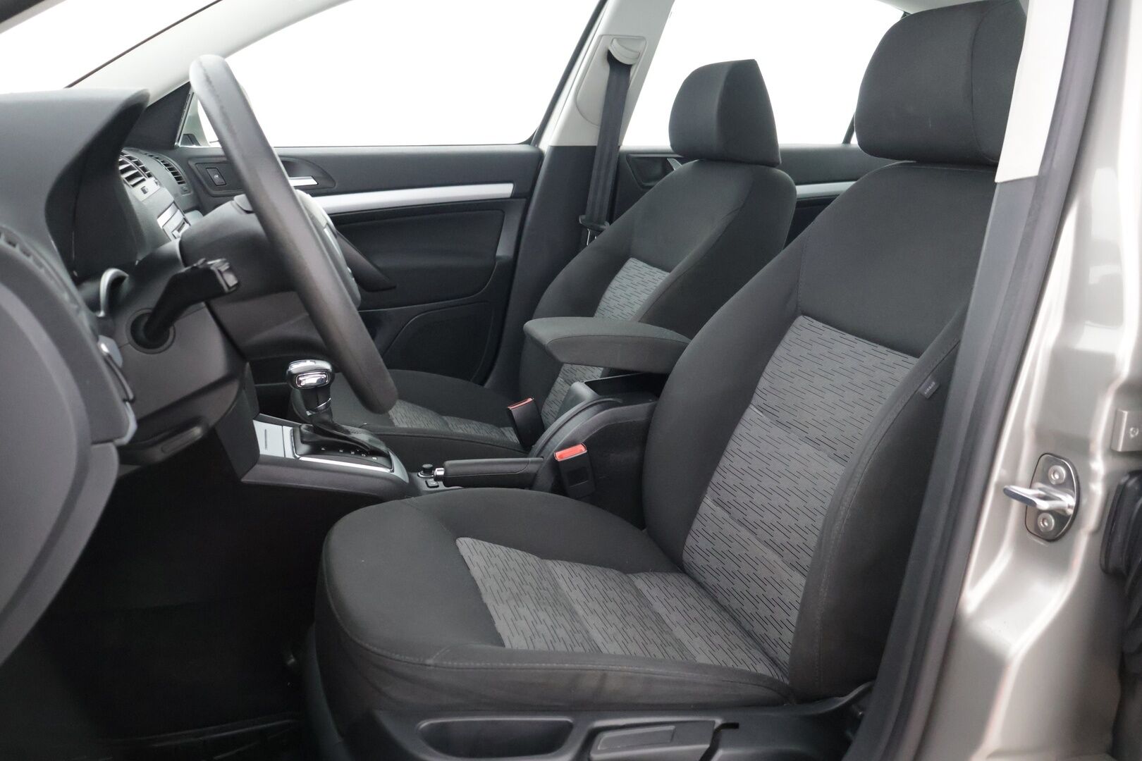 Skoda Octavia 2010 1.8 TFSI YritysOutlet - Myydään vain yrityksille - *Suomi-auto / Vakionopeudensäädin / Öljynkulutusremontti ja ketjun vaihto tehty 2017!*