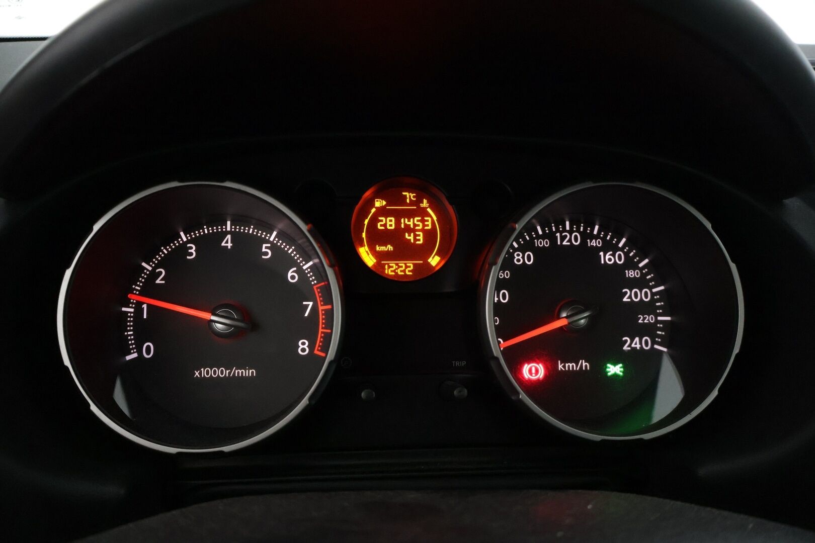 Nissan Qashqai 2010 2,0 Acenta 6 MT 2 WD RPS APR09 * Vakkari / Lohko / Tutkat / Koukku / Autom.ilmastointi 2-alueinen / 2x hyvät renkaat * - * Juuri saapunut / Siistikuntoinen / Hyvin huollettu * - HULLU BLACKWEEK KORKOTARJOUS 2,49%