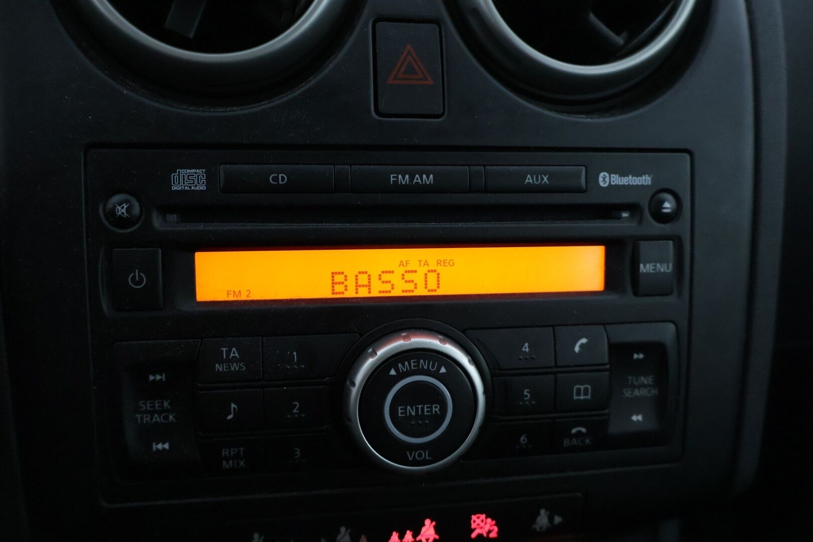 Nissan Qashqai 2010 2,0 Acenta 6 MT 2 WD RPS APR09 * Vakkari / Lohko / Tutkat / Koukku / Autom.ilmastointi 2-alueinen / 2x hyvät renkaat * - * Juuri saapunut / Siistikuntoinen / Hyvin huollettu * - HULLU BLACKWEEK KORKOTARJOUS 2,49%