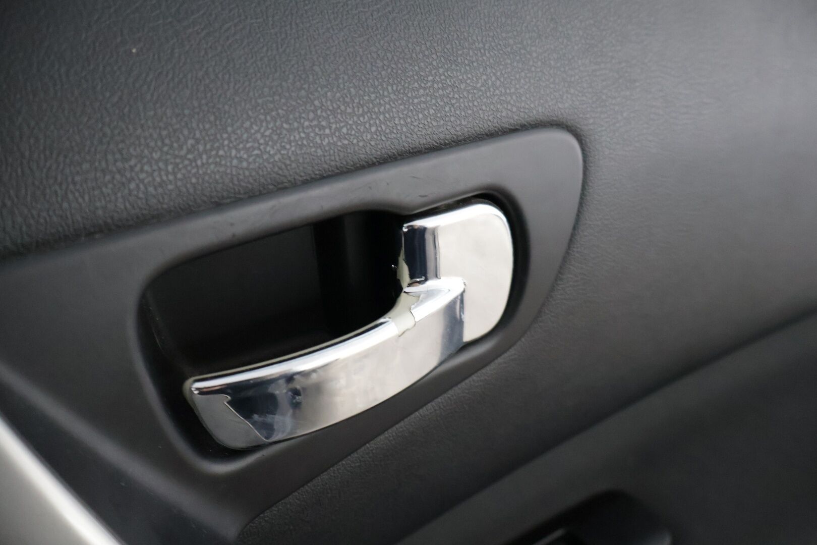 Nissan Qashqai 2010 2,0 Acenta 6 MT 2 WD RPS APR09 * Vakkari / Lohko / Tutkat / Koukku / Autom.ilmastointi 2-alueinen / 2x hyvät renkaat * - * Juuri saapunut / Siistikuntoinen / Hyvin huollettu * - HULLU BLACKWEEK KORKOTARJOUS 2,49%