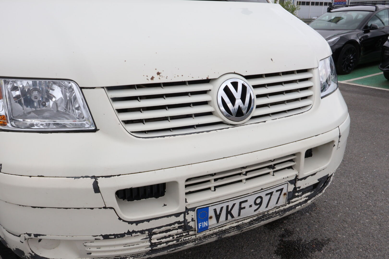 Volkswagen Transporter 2004 TRANSPORTER KOMBI 4ov 1896cm3 *MYYDÄÄN HUUTOKAUPAT.COM*