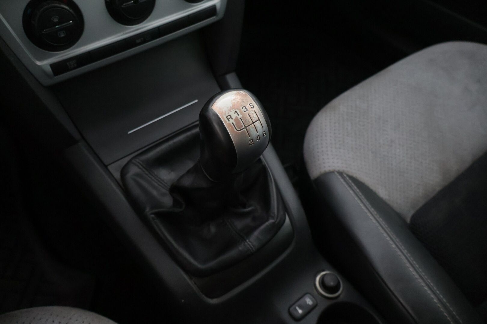 Skoda Octavia 2007 4D OCTAVIA RS COMBI 2.0TD *Yritys Outlet - Myydään vain yrityksille! / Webasto / Vetokoukku / Lohko / Vakkari / Kattokaiteet / Isofix / Kahdet renkaat / *