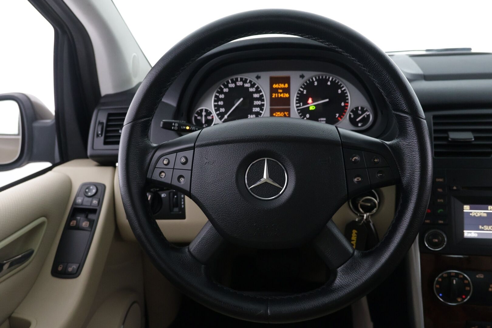 Mercedes-Benz B 2010 180 A Business - *YritysOutlet - Myydään vain Yrityksille* / Suomi-auto / Lohko+sisä / Vakkari / Vetokoukku / 2x Renkaat / Hyvät huollot!