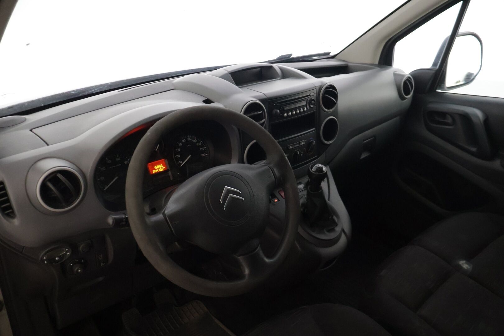Citroen Berlingo Van 2010 HDi 90 L2 - | Myydään Huutokaupat.com | Webasto | Vakionopeudensäädin | Vetokoukku | Lohkolämmitin sisäpistokkeella | Ilmastointi | Kahdet renkaat ja vanteet |
