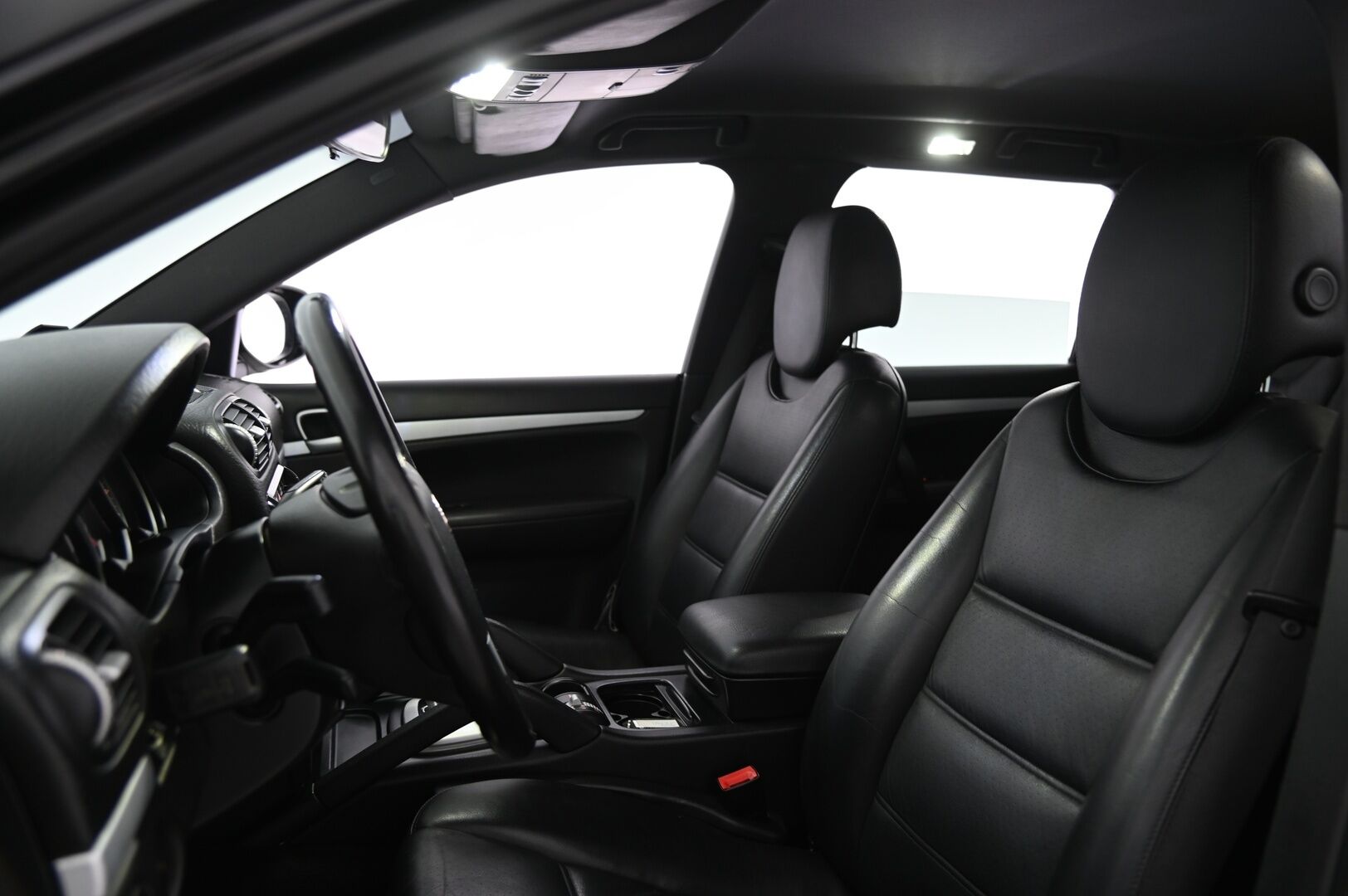Porsche Cayenne 2008 5D CAYENNE STW 3.6-AUTOMATIC - VR6 | Vakionopeudensäädin | Koukku | Carplay | Nahkasisusta | Juuri Katsastettu | 2x Renkaat | Näyttävä 