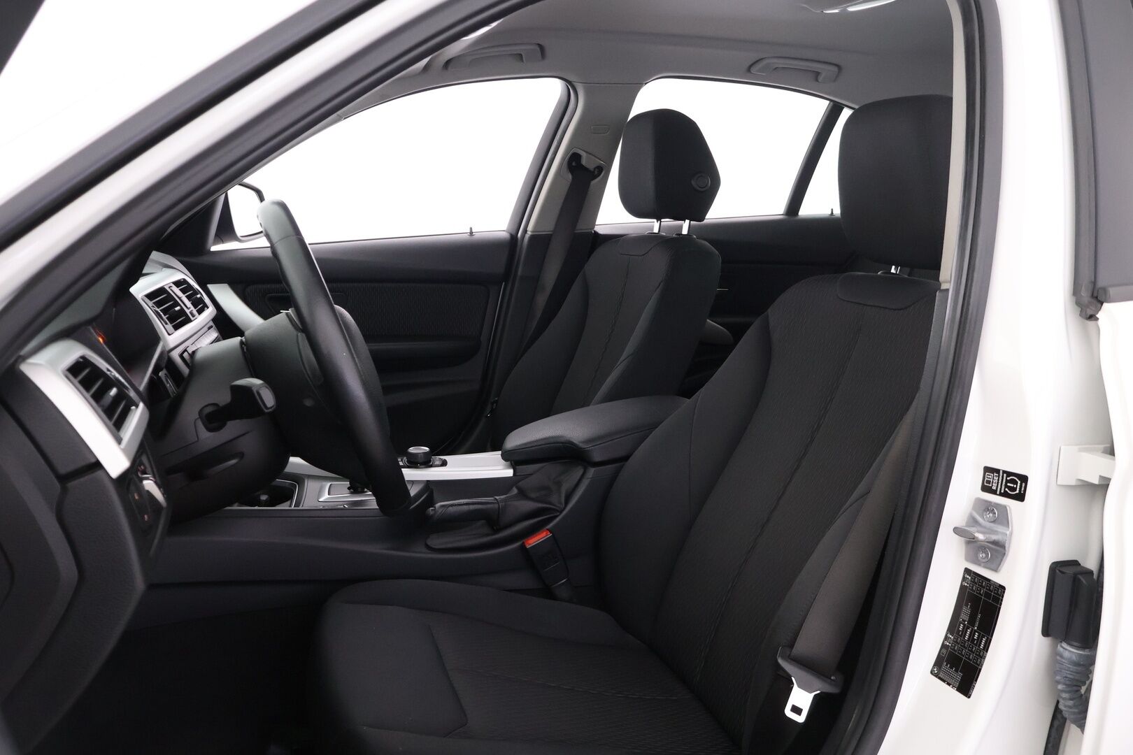 BMW 316 2013 TwinPower Turbo A F30 Sedan Business Automatic Edition *Xenon / Vakkari / Bluetooth / Tutkat * - * Suomi-auto / Kahdet renkaat / Taloudellinen ja edullinen käyttis *