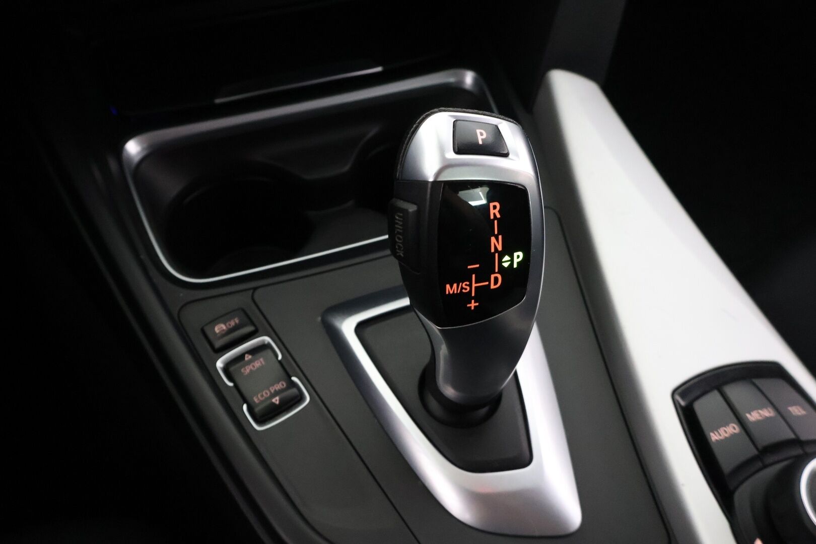 BMW 316 2013 TwinPower Turbo A F30 Sedan Business Automatic Edition *Xenon / Vakkari / Bluetooth / Tutkat * - * Suomi-auto / Kahdet renkaat / Taloudellinen ja edullinen käyttis *