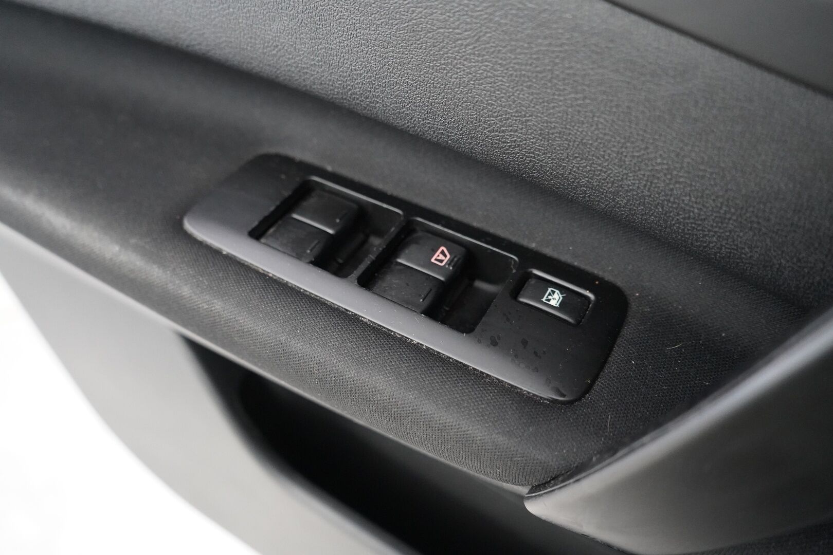 Nissan Qashqai 2013 1,6L Visia 2WD CVT Cruise - Lohko | Vakkari | kahdet renkaat Nissanin alumiinivantein | Säntillisesti huollettu | Seuraava katsastus 20.4.2027 | Suomi-auto
