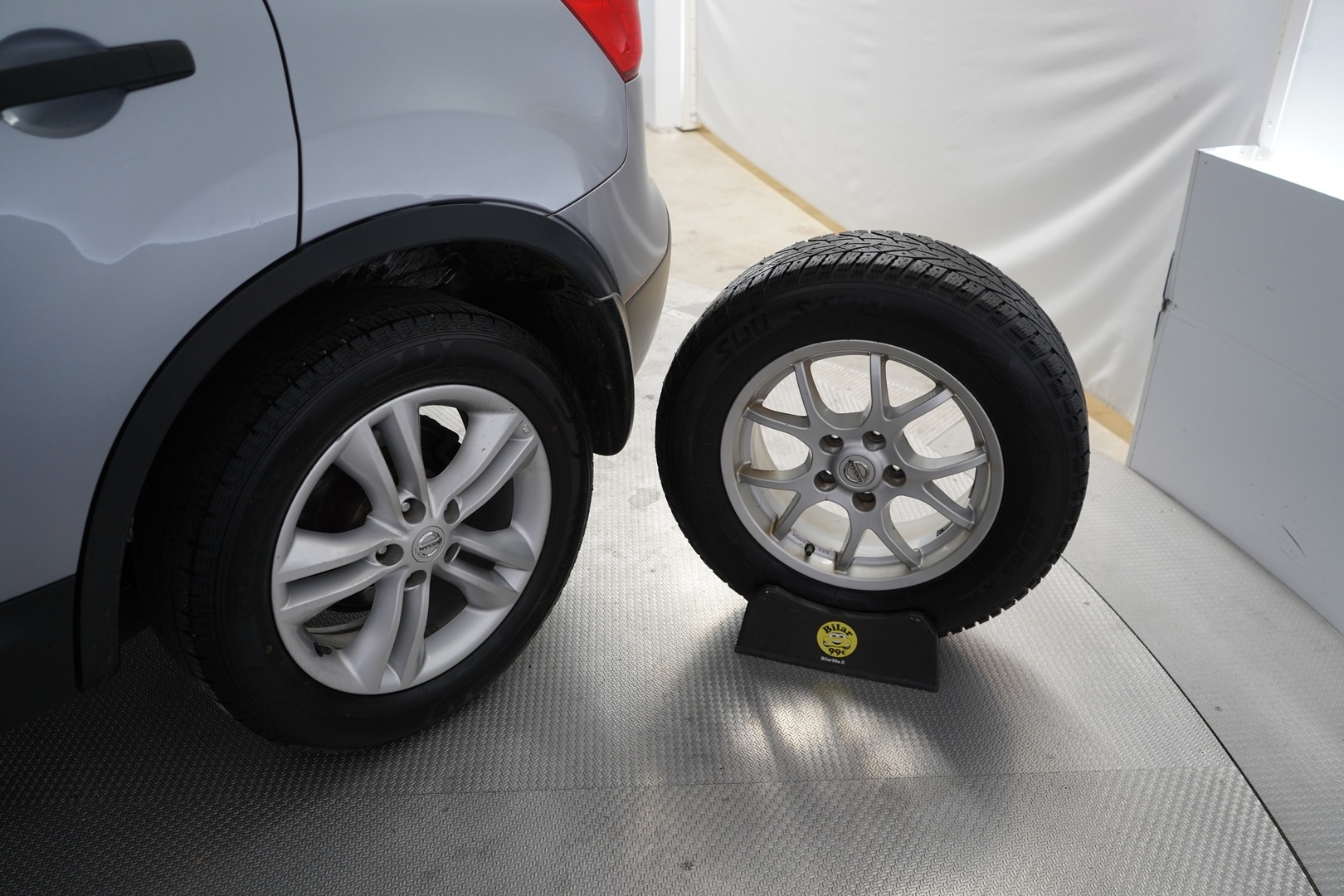 Nissan Qashqai 2013 1,6L Visia 2WD CVT Cruise - Lohko | Vakkari | kahdet renkaat Nissanin alumiinivantein | Säntillisesti huollettu | Seuraava katsastus 20.4.2027 | Suomi-auto