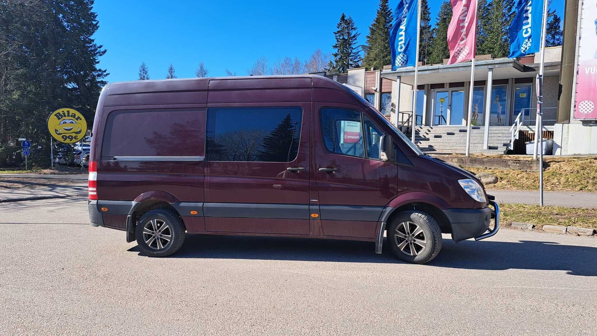 Mercedes-Benz Sprinter 2013 216CDI-3,0/37K keskipitkä A2 BE * Vakionopeudensäädin / Tuulilasinlämmitin / Valaistettu takatila * - Suomi auto / 2x Renkaat / B-Kortilla ajettava - HULLUT AVAJAISHULINAT KORKOTARJOUS 3,29 %