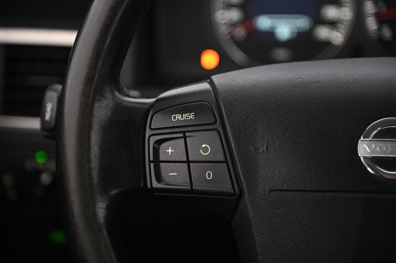Volvo V70 2007 2.5T Bensa Turbo*Myydään Huutokaupat.com* - VAKKARI / TEHOKAS / HYVIN HUOLLETTU / MYYDÄÄN HUUTOKAUPAT.COMISSA 