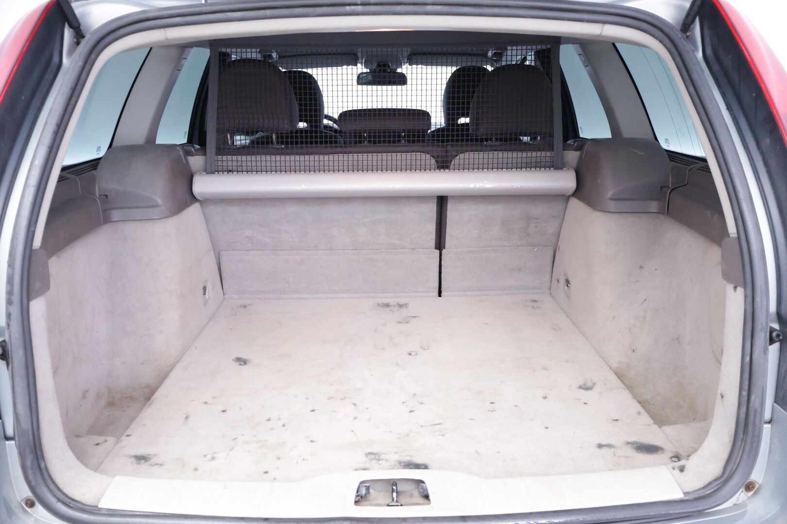 Volvo V50 2007 2,0D Kinetic aut - YritysOutlet - Myydään vain yrityksille - | Suomi-auto | Vetokoukku | Aut. ilmastointi | Jakopää 2025 | 2x renkaat ja vanteet |